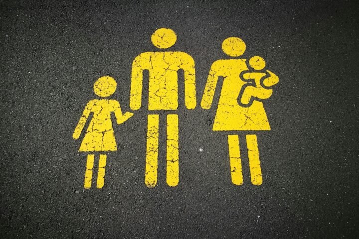 How to Create a Simple Family Budget in 5 Easy Steps